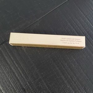 STILA Huge Extreme Lash Mascara 13mL